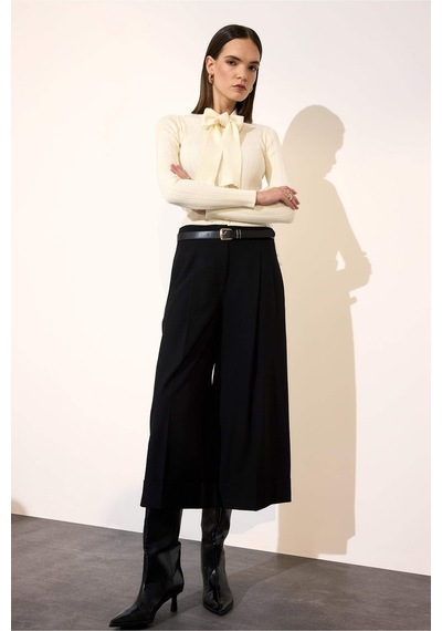 Defacto Yüksek Bel Crop Fit Pantolon G8869ax26spbk81 Siyah-bk81