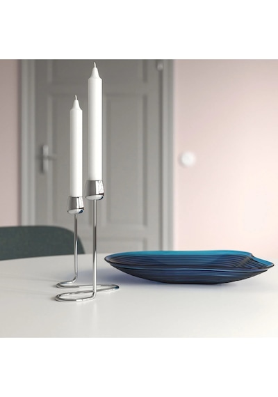 Şamdan Mumluk Paslanmaz Çelik Yükseklik: 20 Cm Uzunluk: 16.5 Cm Genişlik: 13 Cm Gümüş