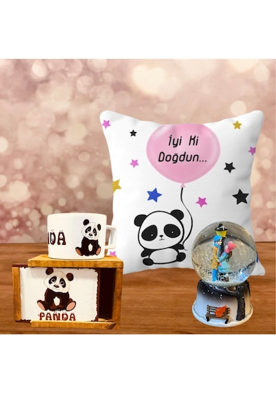 Panda Kutulu Kupa Ve Iyi Ki Doğdun Yastık Seti Ile Işıklı Kar Küresi Hediye