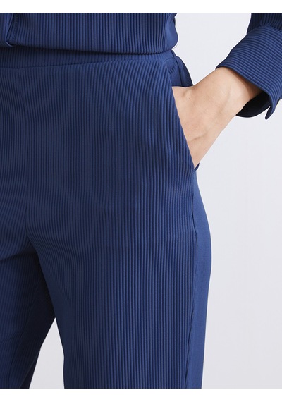 Lcw Modest Lacivert Beli Lastikli Havuç Kesim Dokulu Kadın Pantolon