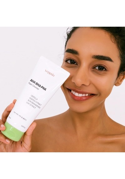 Hafif Asidik Akneli Ciltler İçin Yüz Temizleme Köpüğü Aha Bha Pha Foam Cleanser 150 Ml