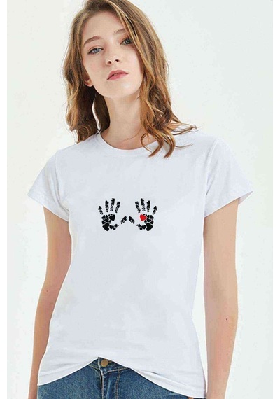 Heart In Hand Baskılı Beyaz Kadın Tshirt
