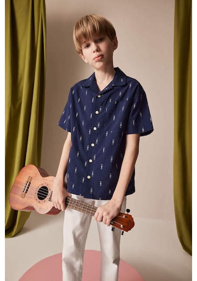DeFacto Erkek Çocuk Oversize Geniş Kalıp Polo Yaka Brode Kısa Kollu Gömlek D8339A825SMNV248