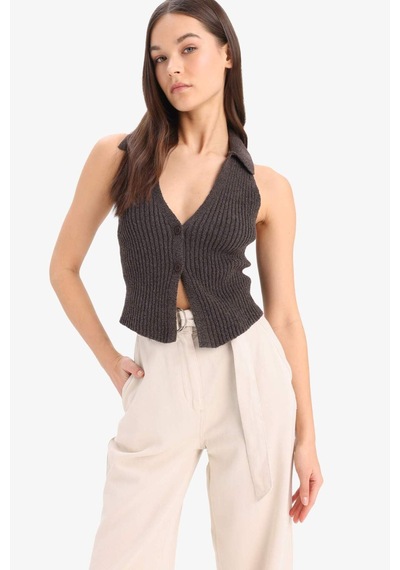 DeFacto Coool Slim Fit Dar Kesim Düğmeli Triko Yelek	 D3584AX25SPBN477 Kahve
