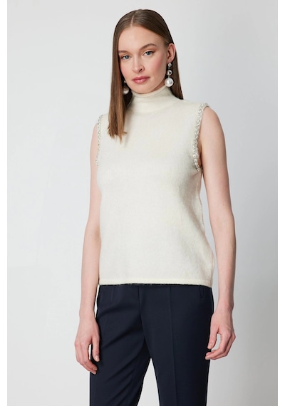 On Fashion Omuzları Taşlı Boğazlı Kadın Ekru Kazak 63382 Ekru