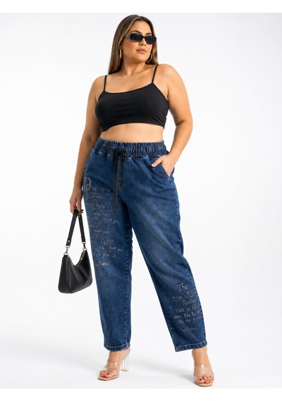 Trieste Büyük Beden Yüksek Bel Taş Yazı İşlemeli Beli Lastikli Bağcıklı Denim Kadın Pantolon Lacivert Trieste Büyük Beden Yüksek Bel Taş Yazı İşlemeli Beli Lastikli Bağcıklı Denim Kadın Pantolon Lacivert