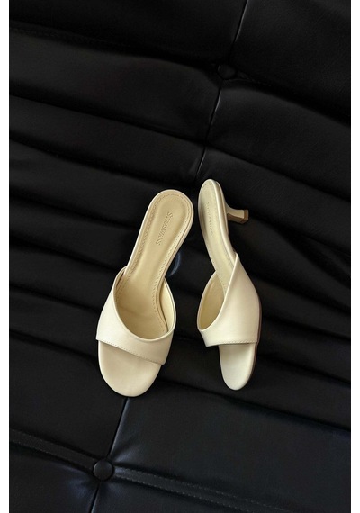 Wolk Shoes Denis Kadın Topuklu Kırışık Deri Sandalet Sarı