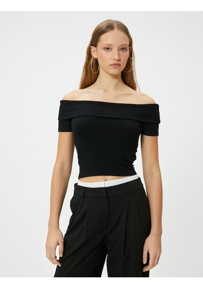 Koton Madonna Yaka Tişört Crop Omzu Açık Ribanalı Kısa Kollu Slim Fit Siyah 4sal10803ık Siyah