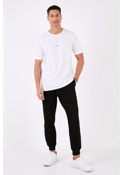 Buratti % 100 Pamuk Bisiklet Yaka Regular Fit Erkek T Shirt 5902757 Beyaz Buratti % 100 Pamuk Bisiklet Yaka Regular Fit Erkek T Shirt 5902757 Beyaz