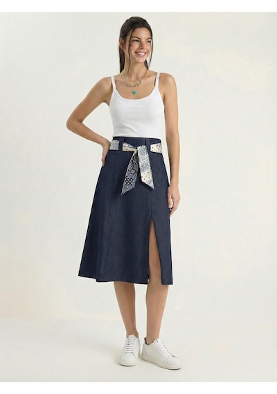 Shade Kadın Yırtmaç Detaylı Desenli Saten Kemerli Midi Boy Denim Etek 7512 60283934 - Lacivert