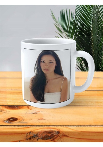 Lucy Liu Baskılı Kupa Bardak Kişiye Özel Desen 2 Çok Renkli