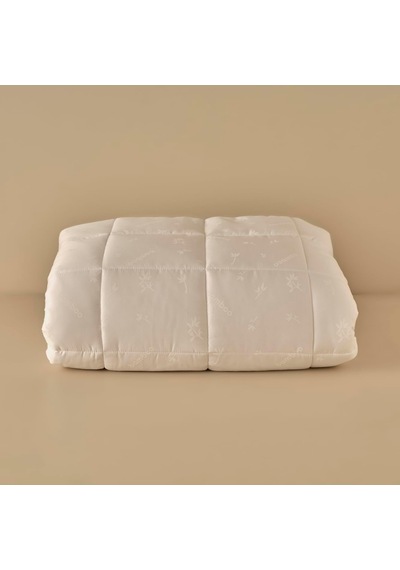 Premium Çiçek Desenli Dış Kumaş:%30 Bambu%70 Pamuk/iç Dolgu:%30 Bambu%70 Polyester Yorgan, Beyaz, Çift Kişilik 195x215 Cm Çok Renkli Premium Çiçek Desenli Dış Kumaş:%30 Bambu%70 Pamuk/iç Dolgu:%30 Bambu%70 Polyester Yorgan, Beyaz, Çift Kişilik 195x215 Cm Çok Renkli