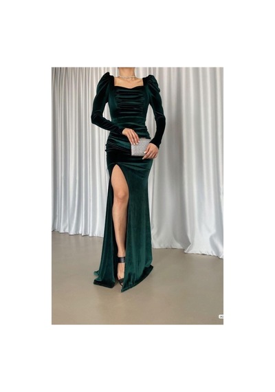 Lior Design Kadın Minimal Kadife Kumaş Kare Yaka Yırtmaçlı Abiye Elbise Zümrüt