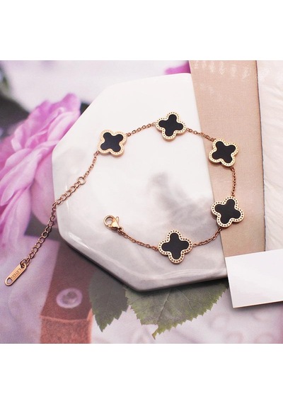 Siyah Moda Titanyum Çelik Dört Yapraklı Yonca Bileklik Basit High-end Beş Kabuk Solmaz Dört Yapraklı Yonca Bileklik Siyah