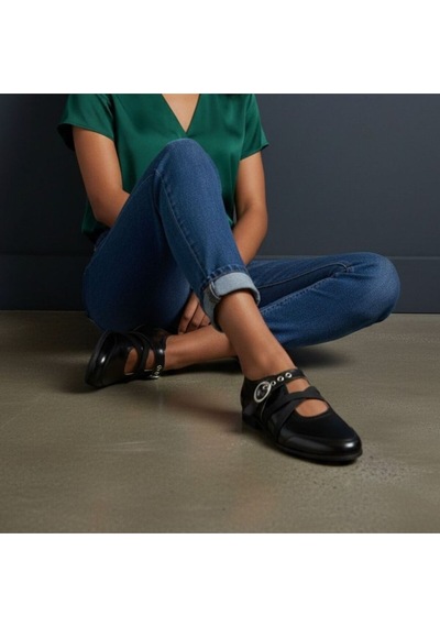 Ne&ve Shoes Siyah Rugan Çapraz Lastikli Tokalı Kadın Günlük Şık Ve Rahat Babet
