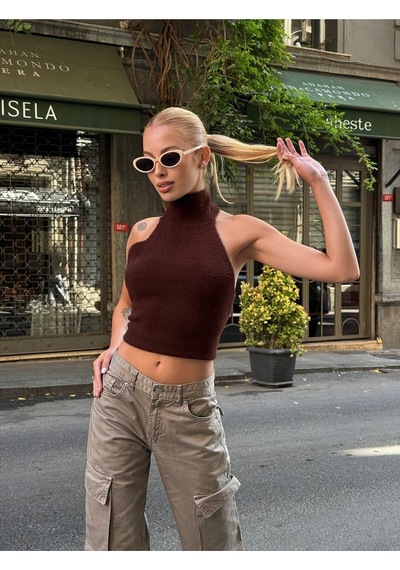 Mamayaga Kadın Yarım Balıkçı Yaka Full Esnek Sakallı Sırt Dekolteli Spor Şık Tasarım Sırtı Açık Bluz Kahverengi