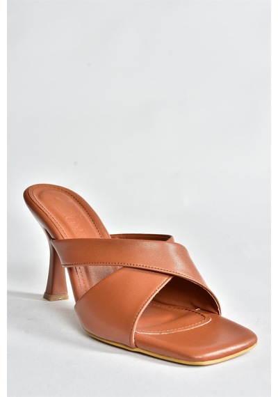 Fox Shoes Taba Çapraz Bantlı Kalın Topuklu Kadın Terlik P590033009 Taba-suni Deri Taba