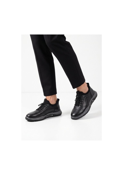Komcero Kauçuk Tabanlı Siyah-füme Hakiki Deri Sneaker Erkek Casual Ayakkabı Hz2844-8225 Komcero Kauçuk Tabanlı Siyah-füme Hakiki Deri Sneaker Erkek Casual Ayakkabı Hz2844-8225