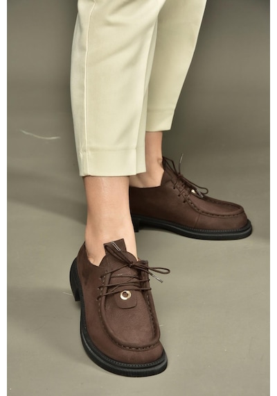 Fox Shoes V944085601 Kahverengi Hakiki Deri Nubuk Bağcıklı Günlük Kadın Ayakkabı Kahverengi Fox Shoes V944085601 Kahverengi Hakiki Deri Nubuk Bağcıklı Günlük Kadın Ayakkabı Kahverengi