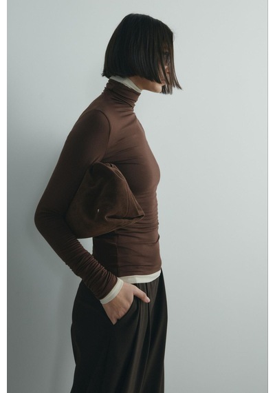 Suud Collection Kahverengi Boğazlı Body