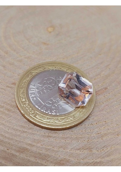 Yasamtohumu Topaz Taşı Baget Kesim Ortalama 5 Karat 55568 Çok Renkli