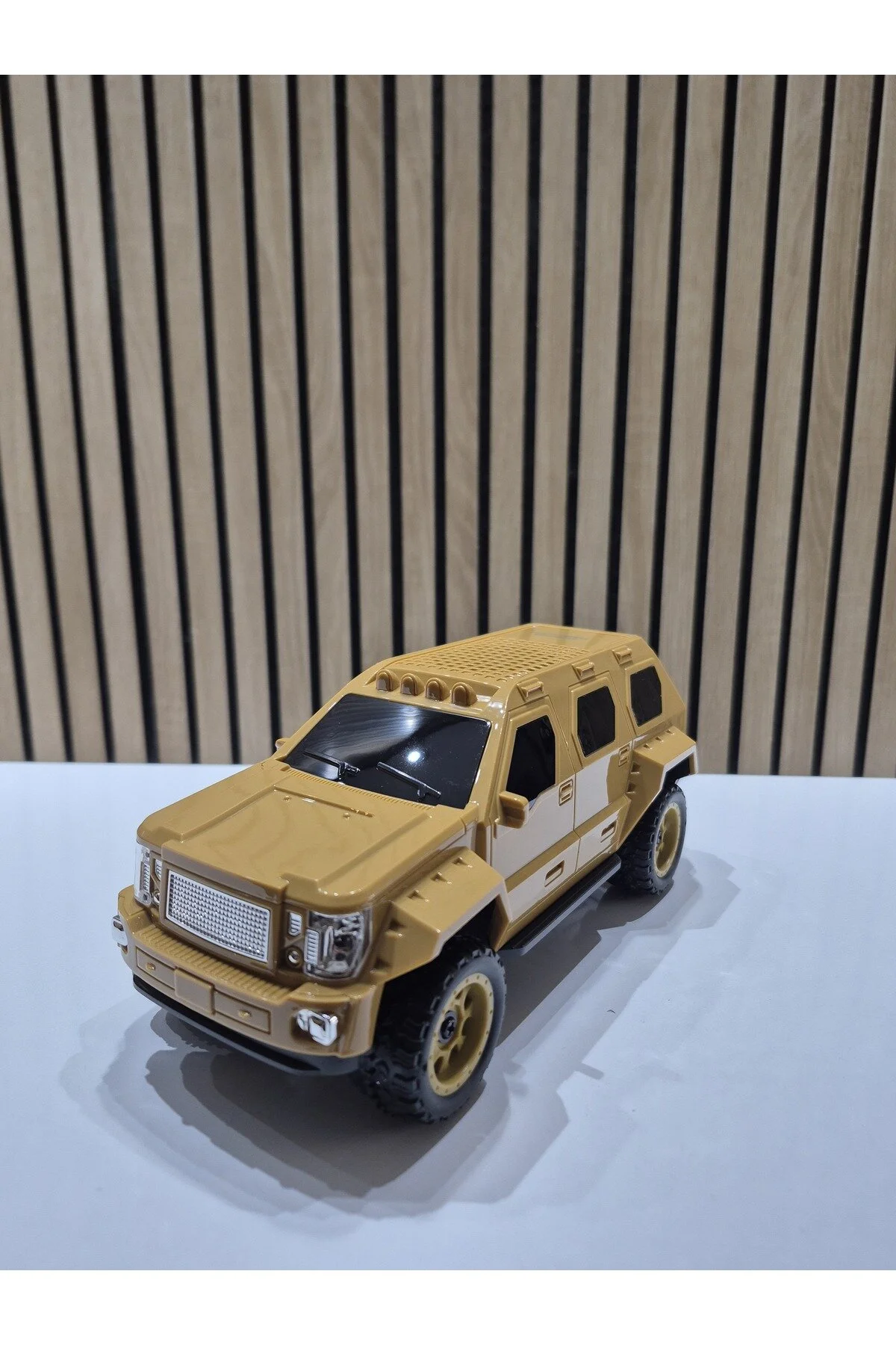 Rt-1975 Sarı Yellow Arabalı Bluetooth Fm-usb-tf-aux Şarjlı Nostaljik Radyo