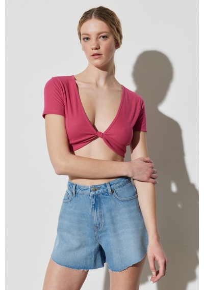 Lee Wrangler Regular Fit Normal Kesim V Yaka Pembe Crop Bluz Pembe