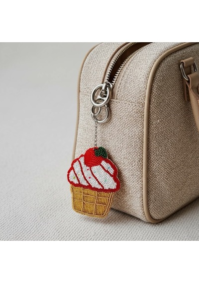 Cupcake Charmı El İşlemeli Boncuk Detaylı Charm