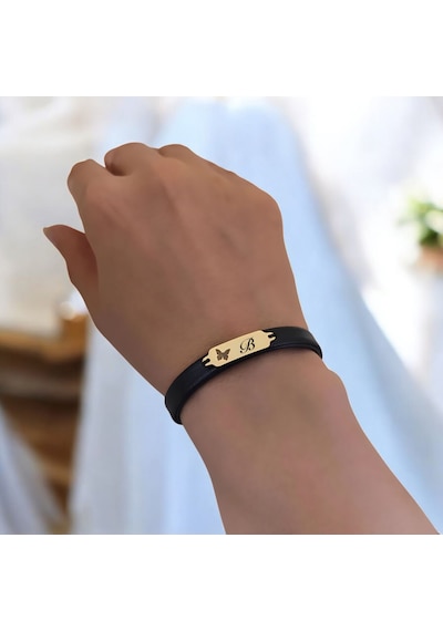 Archin B Harfine Özel Kelebek Motifli 14 Ayar Altın Plakalı Doğal Siyah Derili Hediye Bileklik-646harf B Archin B Harfine Özel Kelebek Motifli 14 Ayar Altın Plakalı Doğal Siyah Derili Hediye Bileklik-646harf B