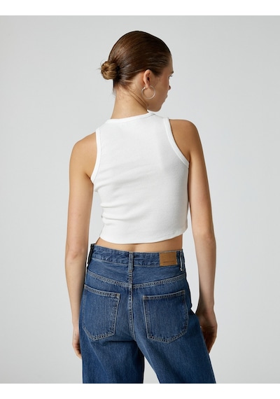 Koton Basic Crop Atlet Bisiklet Yaka Ribanalı Pamuklu Kırık Beyaz 4sal30021ık 4SAL30021IK001 Ekru Koton Basic Crop Atlet Bisiklet Yaka Ribanalı Pamuklu Kırık Beyaz 4sal30021ık 4SAL30021IK001 Ekru