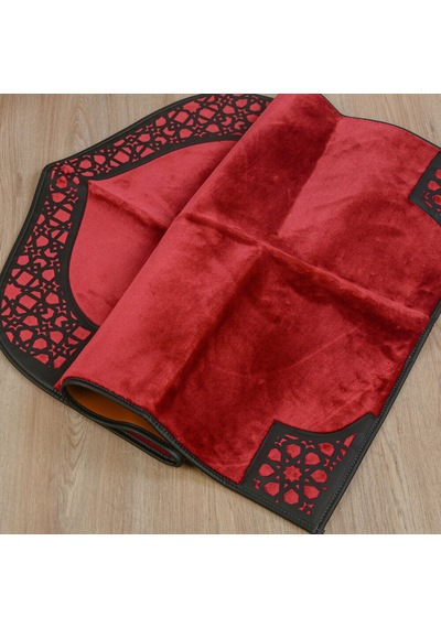 Lüks Çantalı Kaymaz Deri Tabanlı Soft Yumuşak Peluş Seccade Bordo Seccade 72 228 Cm, Çanta 39 44 Cm Çok Renkli Lüks Çantalı Kaymaz Deri Tabanlı Soft Yumuşak Peluş Seccade Bordo Seccade 72 228 Cm, Çanta 39 44 Cm Çok Renkli