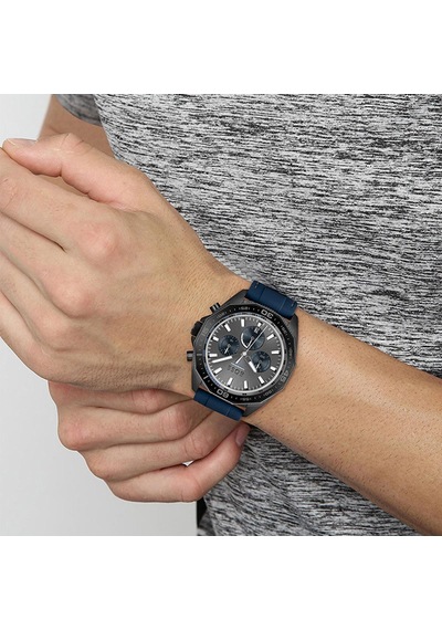 Hugo Boss HB1513972 Silikon Mavi Siyah Kadran 44 mm Erkek Kol Saati