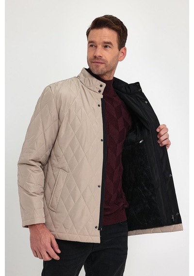 Sivaist Erkek Krem Standart Fit Normal Kesim Içi Kürklü Dik Yaka Çıtçıtlı Dolgulu Desenli Overcoat-Krem