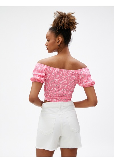Koton Crop Tişört Çiçekli Omuzları Açık Kısa Kollu Bağlama Detaylı Pembe Desenli 3sal10387ık Pembe Koton Crop Tişört Çiçekli Omuzları Açık Kısa Kollu Bağlama Detaylı Pembe Desenli 3sal10387ık Pembe