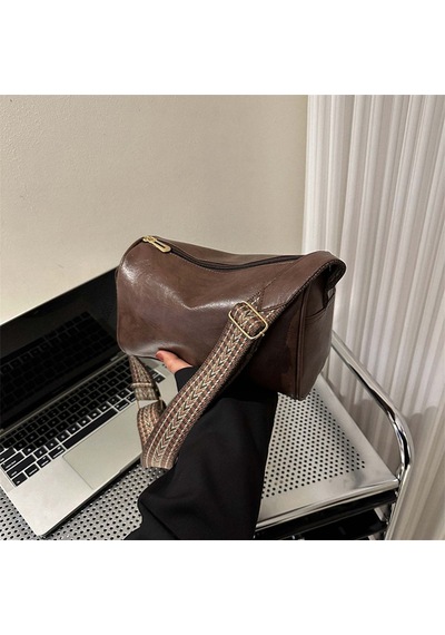 Dachuang Girly Geniş Vuruş Tek Omuzlu Crossbody Çanta-vintage Tarzı Kadınsı El Çantası Black
