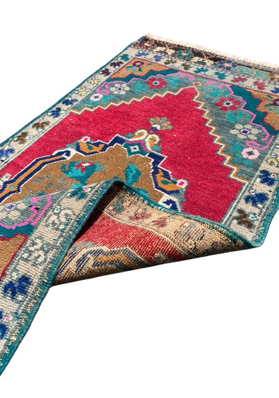 El Dokuma Eskitme Karabağ Halısı 55x115 Kırmızı Yeşil Yastık Kırmızı