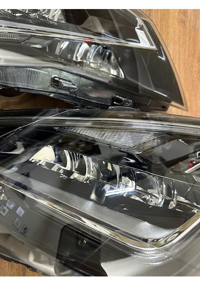 Seat Leon Ledli Beyinli Sağ Sol Far Lambası 2013-2016 5f1941007a