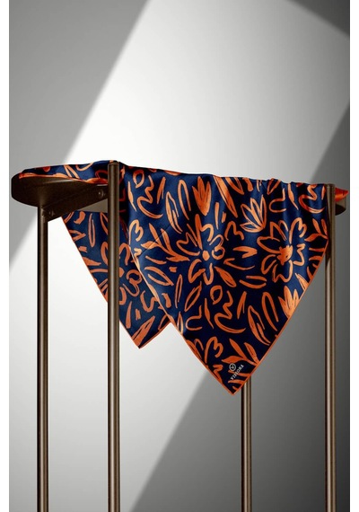 Vissona %100 Twill İpek Büyük Çiçek Desenli Lacivert - Turuncu Renkli 90x90 Eşarp Dikim Şekli : El Dikişi Çok Renkli Vissona %100 Twill İpek Büyük Çiçek Desenli Lacivert - Turuncu Renkli 90x90 Eşarp Dikim Şekli : El Dikişi Çok Renkli
