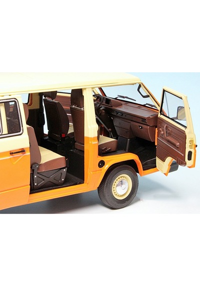 1:18 Schuco 1978 Volkswagen T3a Minibus