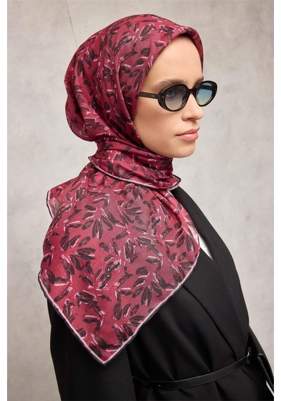 Silk Home Pamuk Polyester Soft Eşarp Vişne Çiçek Desenli Kaymaz Dokulu Tok Duruşlu 90x90 Çok Renkli