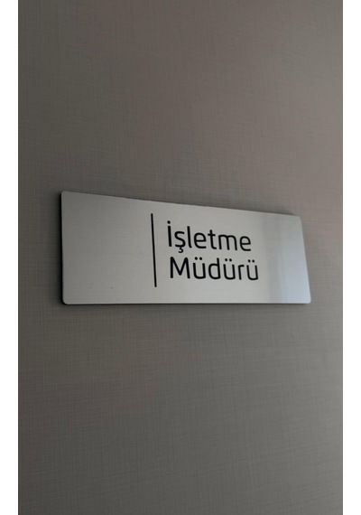 Metal Görünümlü Fırça Desenli Logolu İşletme Müdürü Kapı İsimliği Kendinden Yapışkanlı