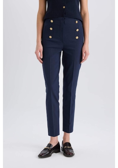 DeFacto Skinny Fit Yüksek Bel Cepli Düğmeli Düz Paça Kumaş Pantolon E5431AX25SPNV253