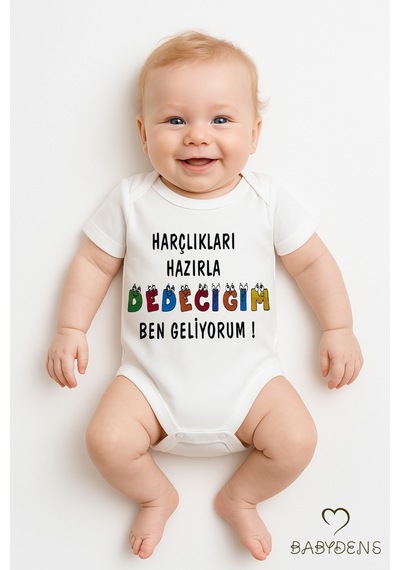 Babyden's Harçlıkları Hazırla Dedeciğim Ben Geliyorum Yazılı Çıtçıtlı Bebek Body Tulum Zıbın %100 Pamuk Beyaz