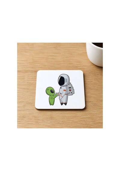 Astronot Ve Uzaylı Selam Baskılı 9x9 Cm Kare Mdf Bardak Altlığı Ahşap Çok Renkli