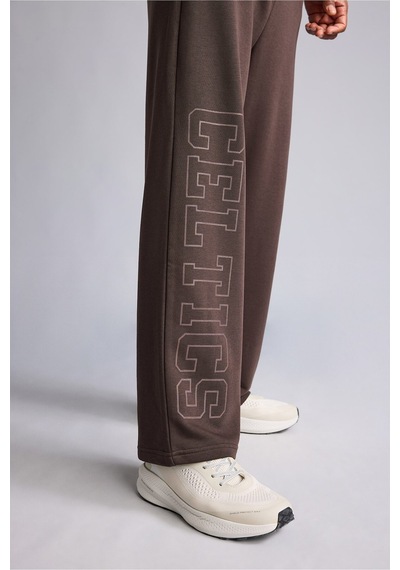 Defacto Nba Boston Celtics Baggy Fit Şerit Detaylı Baskılı Jogger H9647ax26aubn338 Kahve-bn338