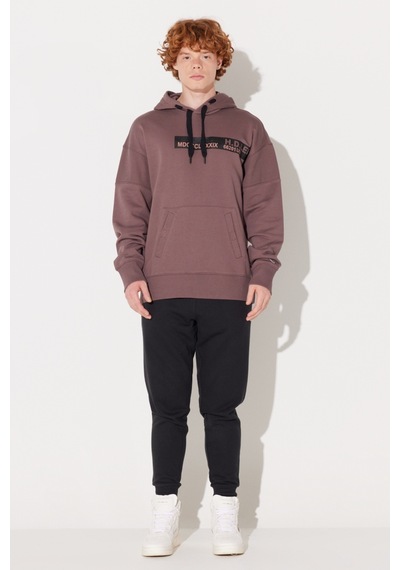 Lee Loose Fit Rahat Kesim Kapüşonlu İçi Polarlı Sırt Baskılı Kahverengi Sweatshirt L232283640 Çok Renkli Lee Loose Fit Rahat Kesim Kapüşonlu İçi Polarlı Sırt Baskılı Kahverengi Sweatshirt L232283640 Çok Renkli