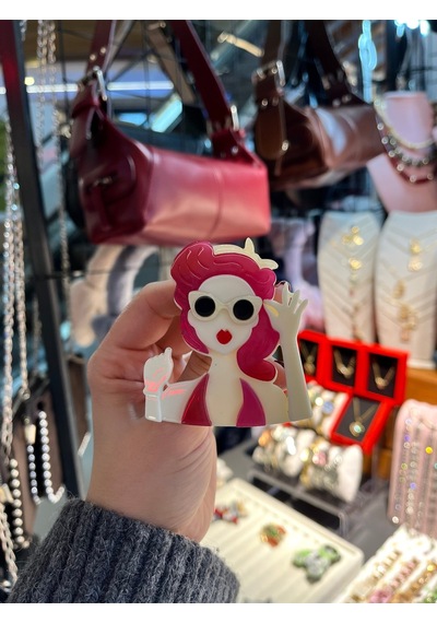 İconic Özel Tasarım Kemik Broş Pembe