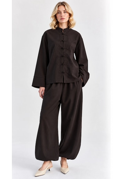 Mevese Kadın Çin Düğme Detaylı Oversize Tunik Bluz Ve Lastik Paça Takım - Acı Kahve Kahverengi Mevese Kadın Çin Düğme Detaylı Oversize Tunik Bluz Ve Lastik Paça Takım - Acı Kahve Kahverengi