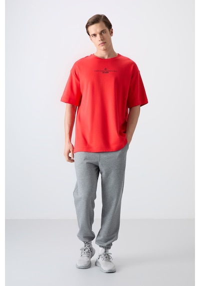 Tommy Life Fiesta Pamuklu Kalın Yumuşak Dokulu Oversize Fit Baskılı Erkek T-shirt - 88321 Kirmizi Tommy Life Fiesta Pamuklu Kalın Yumuşak Dokulu Oversize Fit Baskılı Erkek T-shirt - 88321 Kirmizi