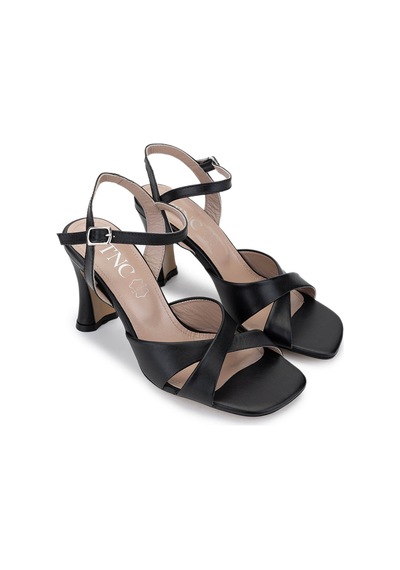 Tamer Tanca Kadın Hakiki Deri Siyah Deri Topuklu Ayakkabı 33 3437 Bn Ayk Y25 Sıyah Dr Siyah
